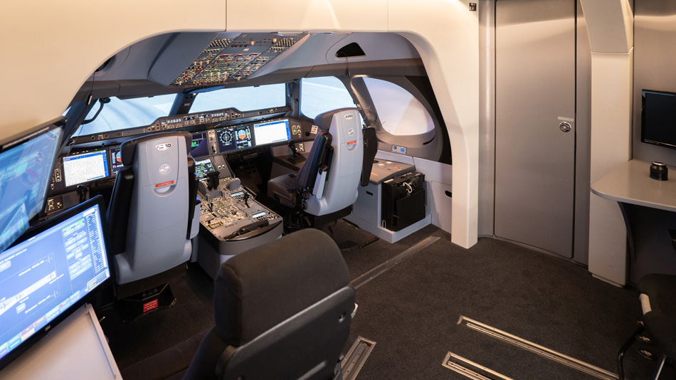 Simulator eines A220 Cockpits