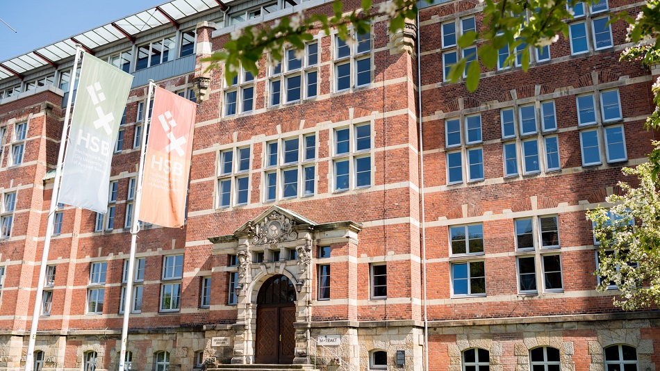 A red brick building of Bremen City University of Applied Sciences.
