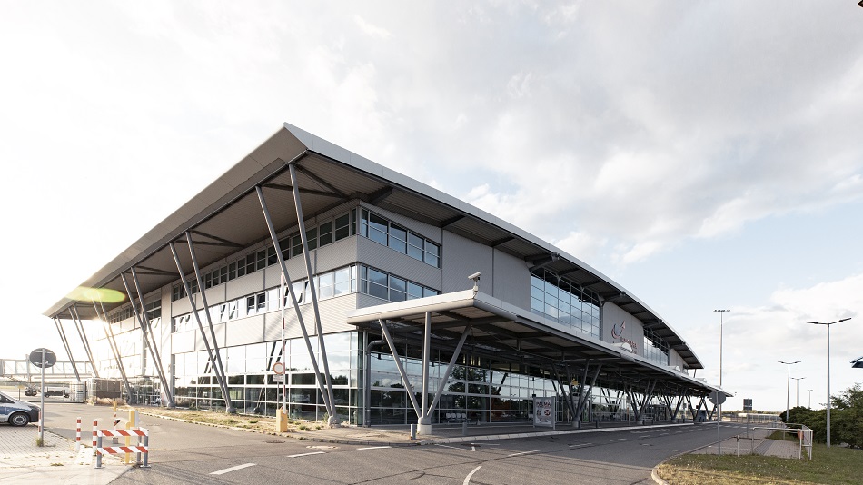  The building of the flight school location of the European Flight Academy in Rostock